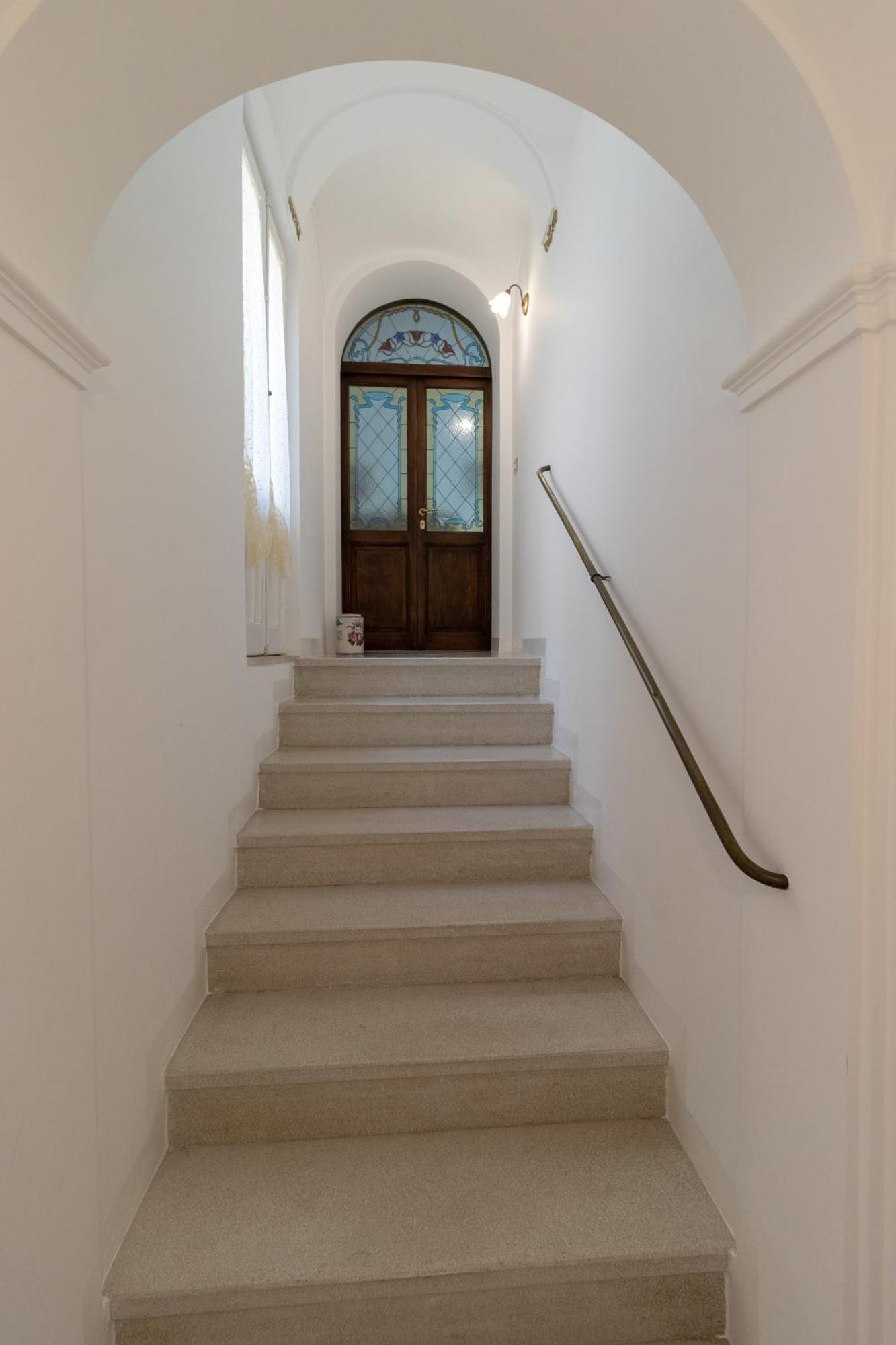 Al Belvedere Apartment Atri Bagian luar foto