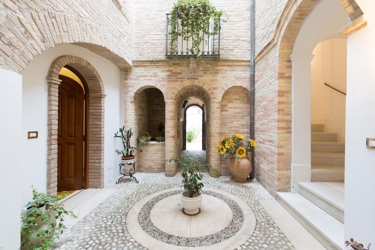 Al Belvedere Apartment Atri Bagian luar foto
